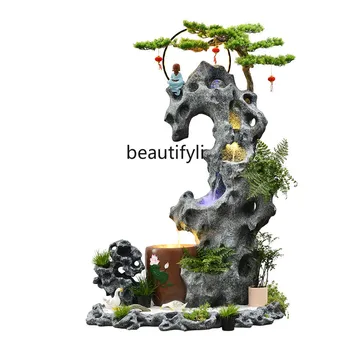 Пейзаж внутреннего двора гостиной, искусственный камень озера Тайху, предметы ландшафтной обстановки, фонтан для воды на полу.